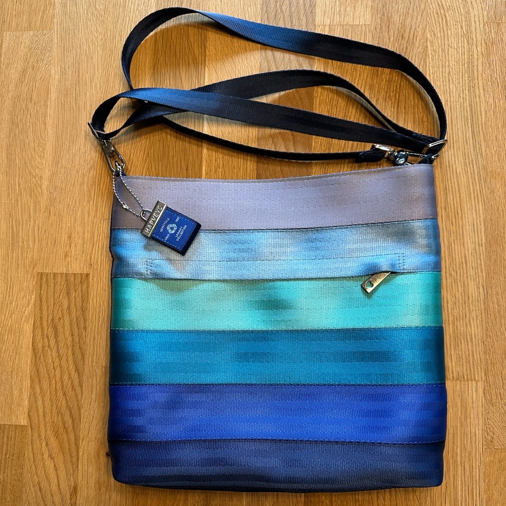 Harveys Seacycle Streamline Crossbody